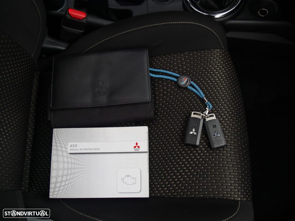 Mitsubishi ASX 1.6 Cross City - 33