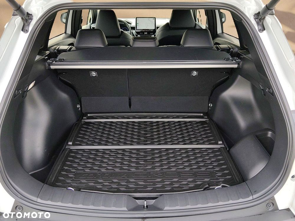 Toyota Corolla Cross 2.0 Hybrid Executive AWD - 33