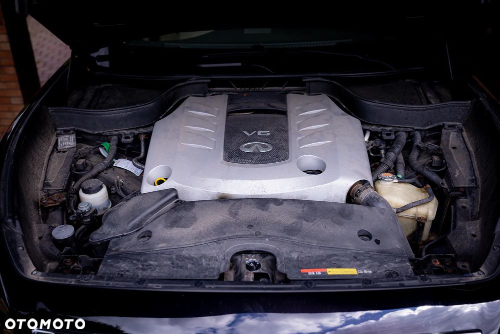 Infiniti QX70 3.0d S - 30