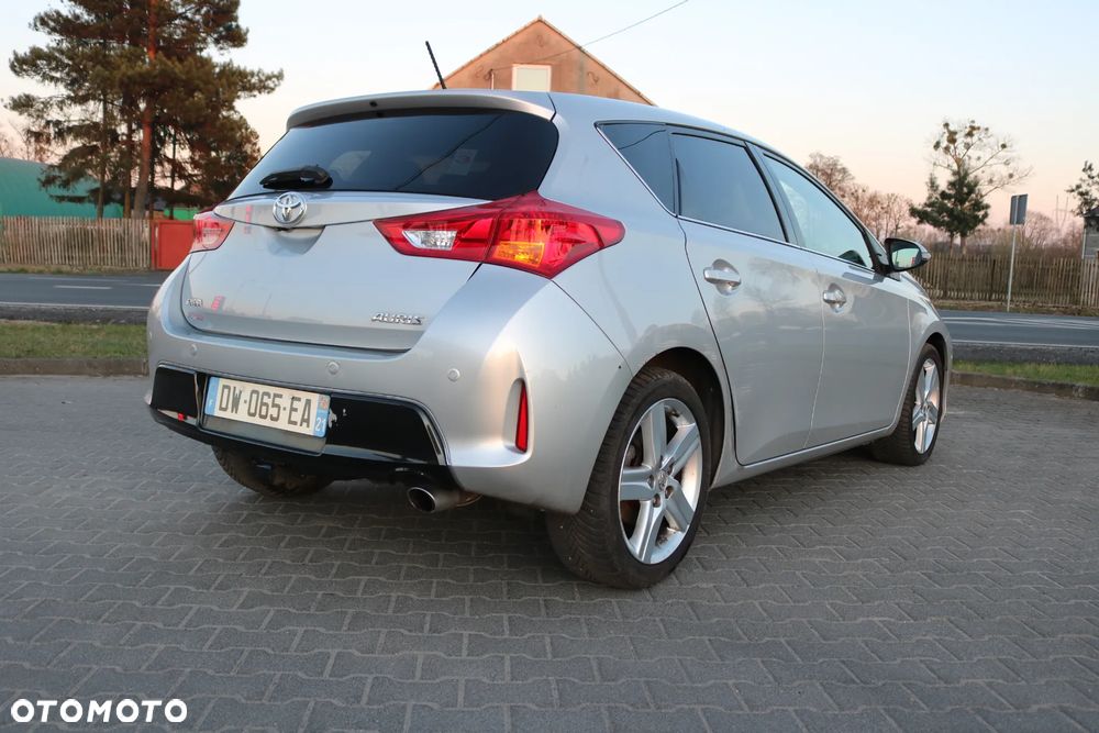 Toyota Auris 2.0 D-4D Prestige - 9