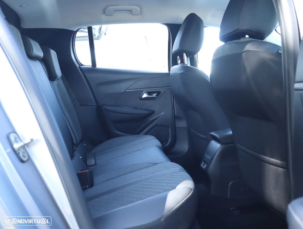 Peugeot 208 1.2 Hybrid Allure e-DCS6 - 21