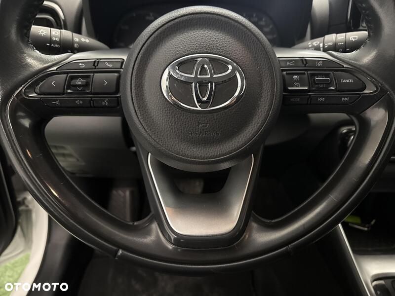 Toyota Yaris - 13