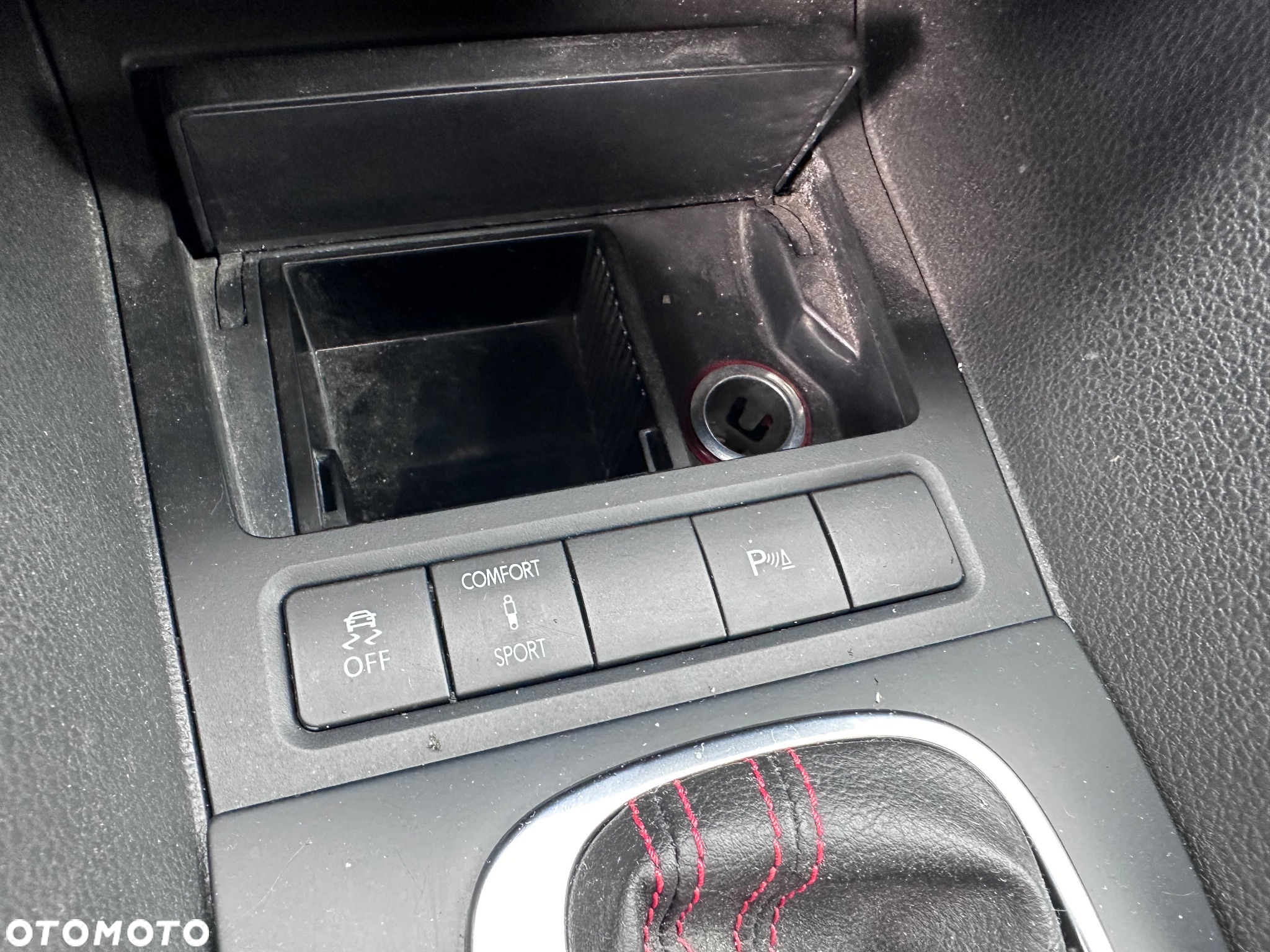 Volkswagen Golf 2.0 GTI DSG - 13