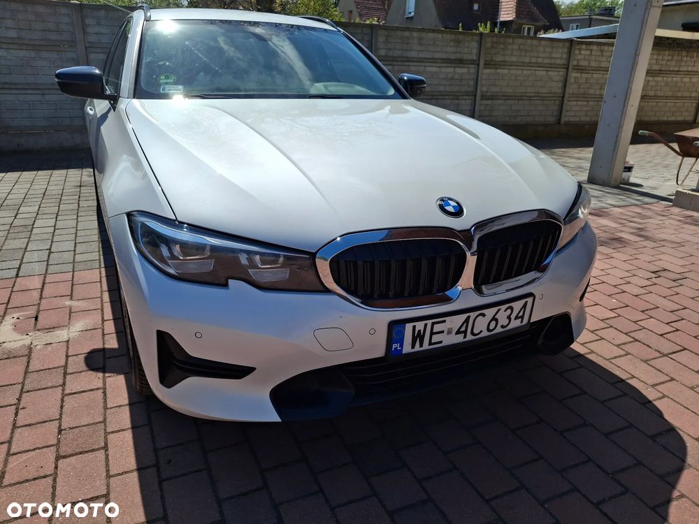 BMW Seria 3 318i - 3