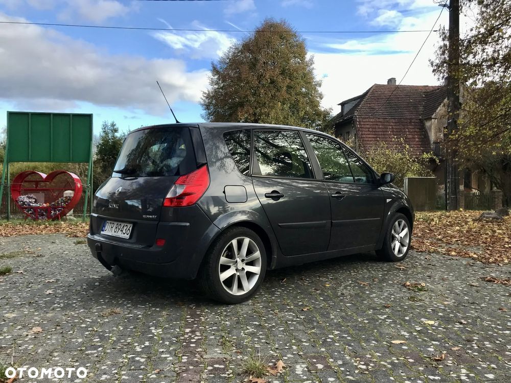 Renault Scenic - 1