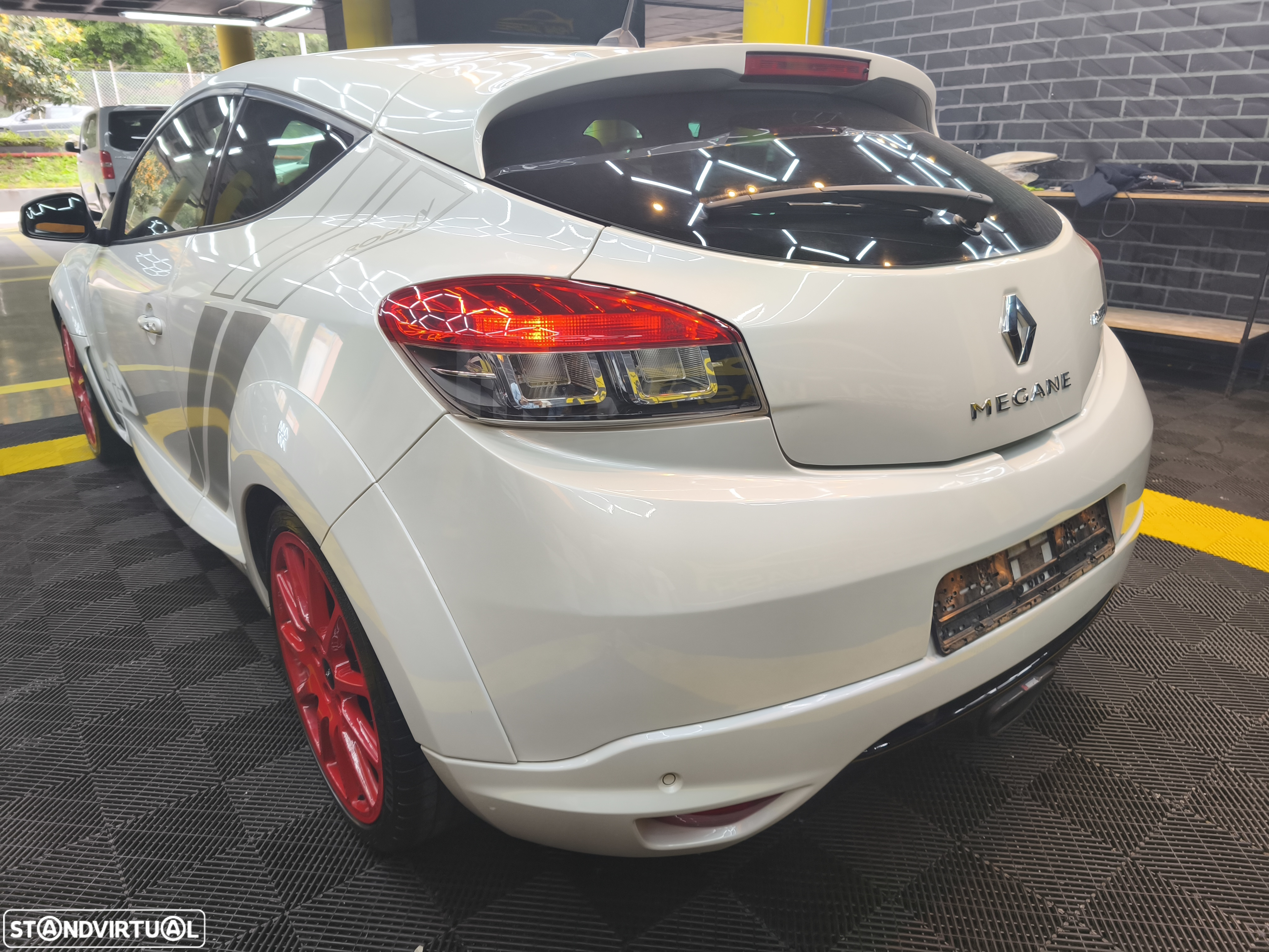 Renault Mégane Coupe 2.0 T RS - 9