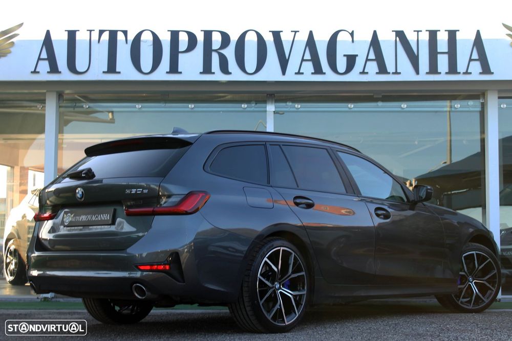 BMW 330 e Touring Auto - 38