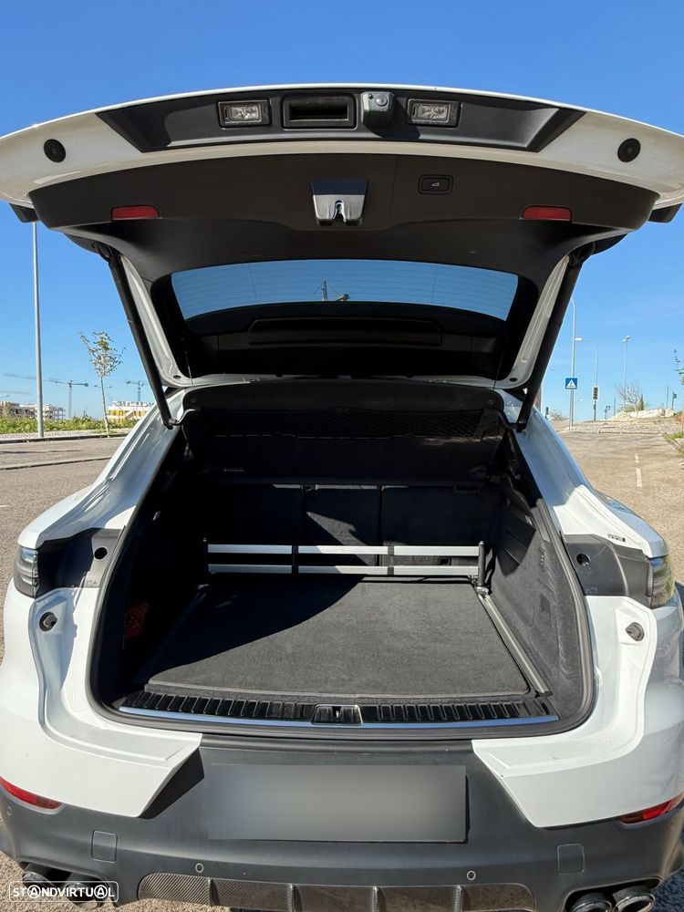 Porsche Cayenne Coupé - 16