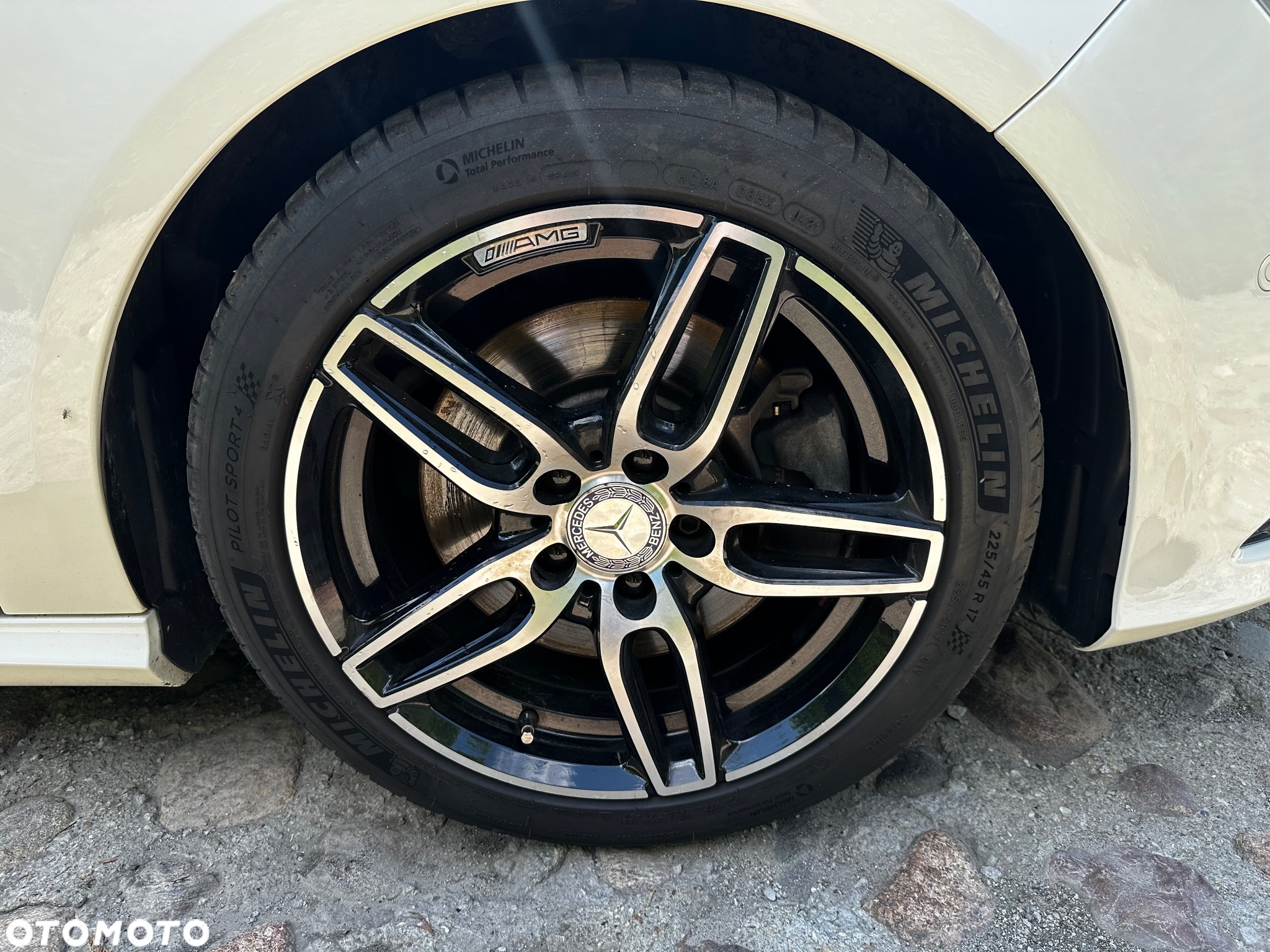 Mercedes-Benz CLA 250 4-Matic - 6