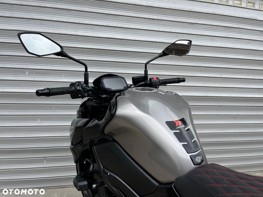 Kawasaki Z 900 - 14