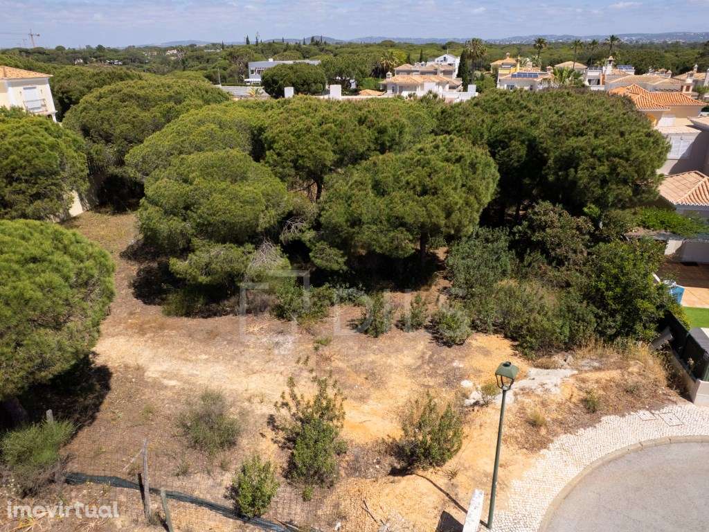 Lote para construção de moradia isolada, Varandas do Lago, Almancil... - Grande imagem: 2/16
