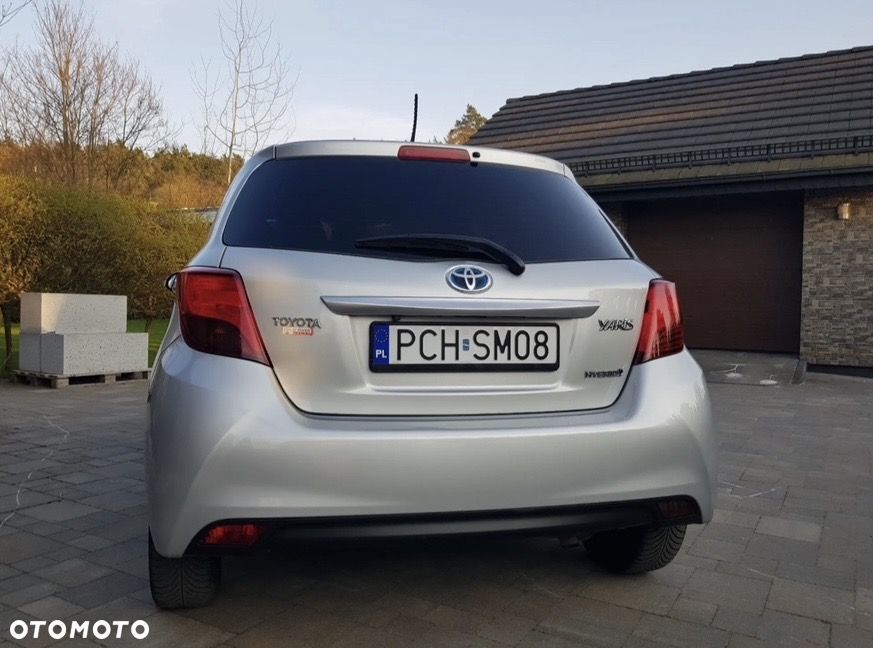 Toyota Yaris - 4