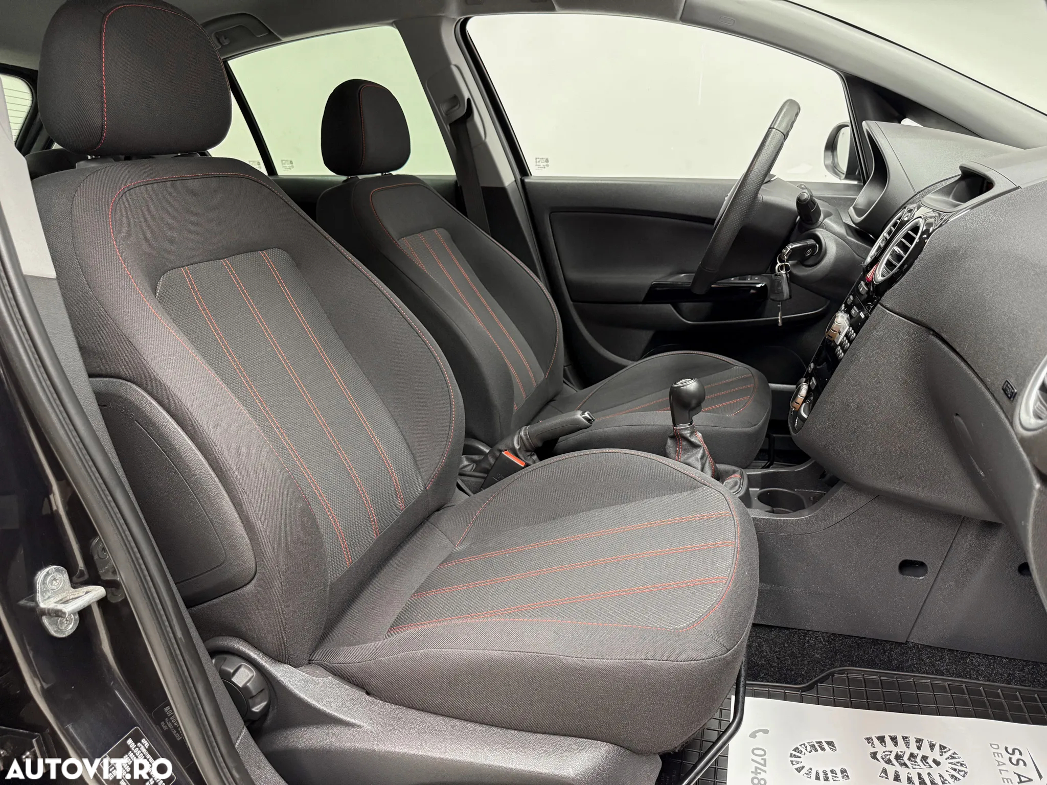 Opel Corsa 1.2 Essentia - 10