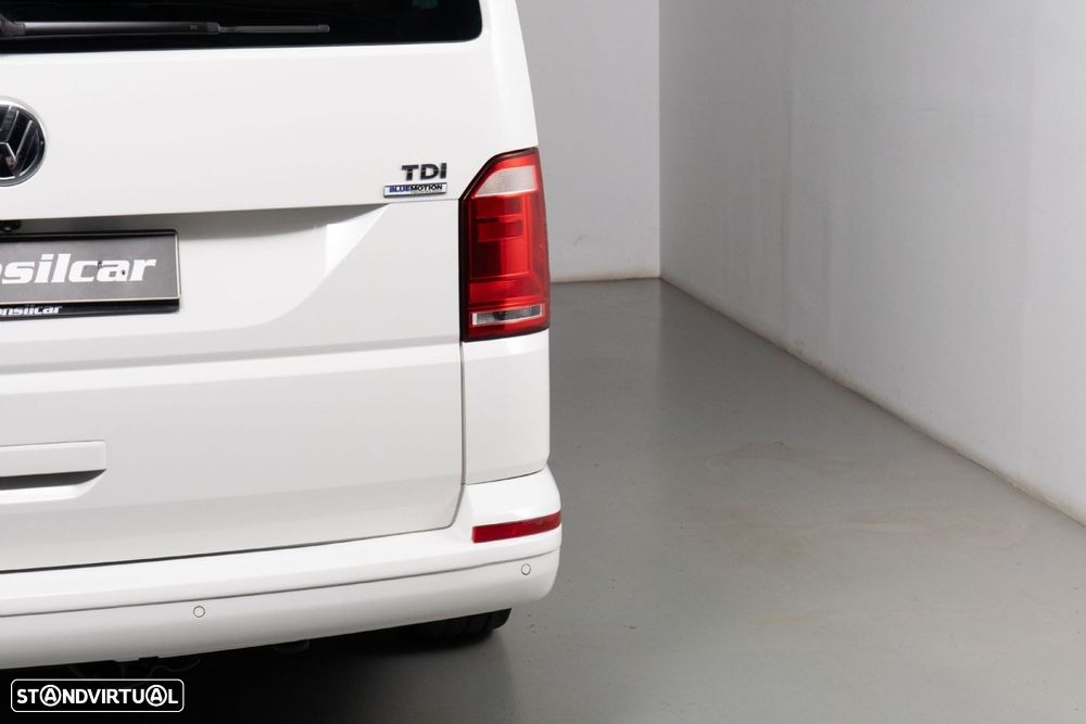 VW Caravelle - 15