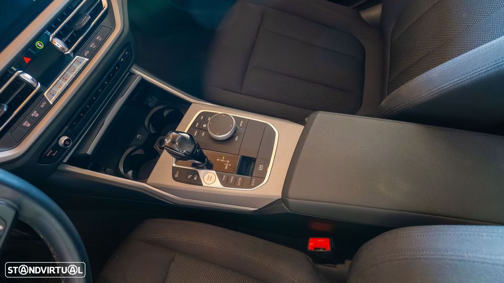 BMW 330 e Touring Corporate Edition Auto - 20