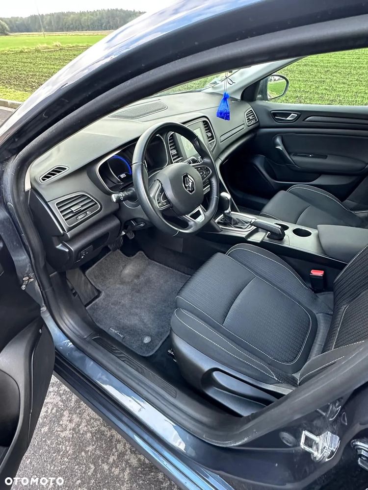 Renault Megane 1.5 Blue dCi Intens EDC - 9