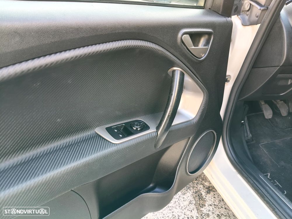 Alfa Romeo MiTo 1.6 JTD Distinctive - 13