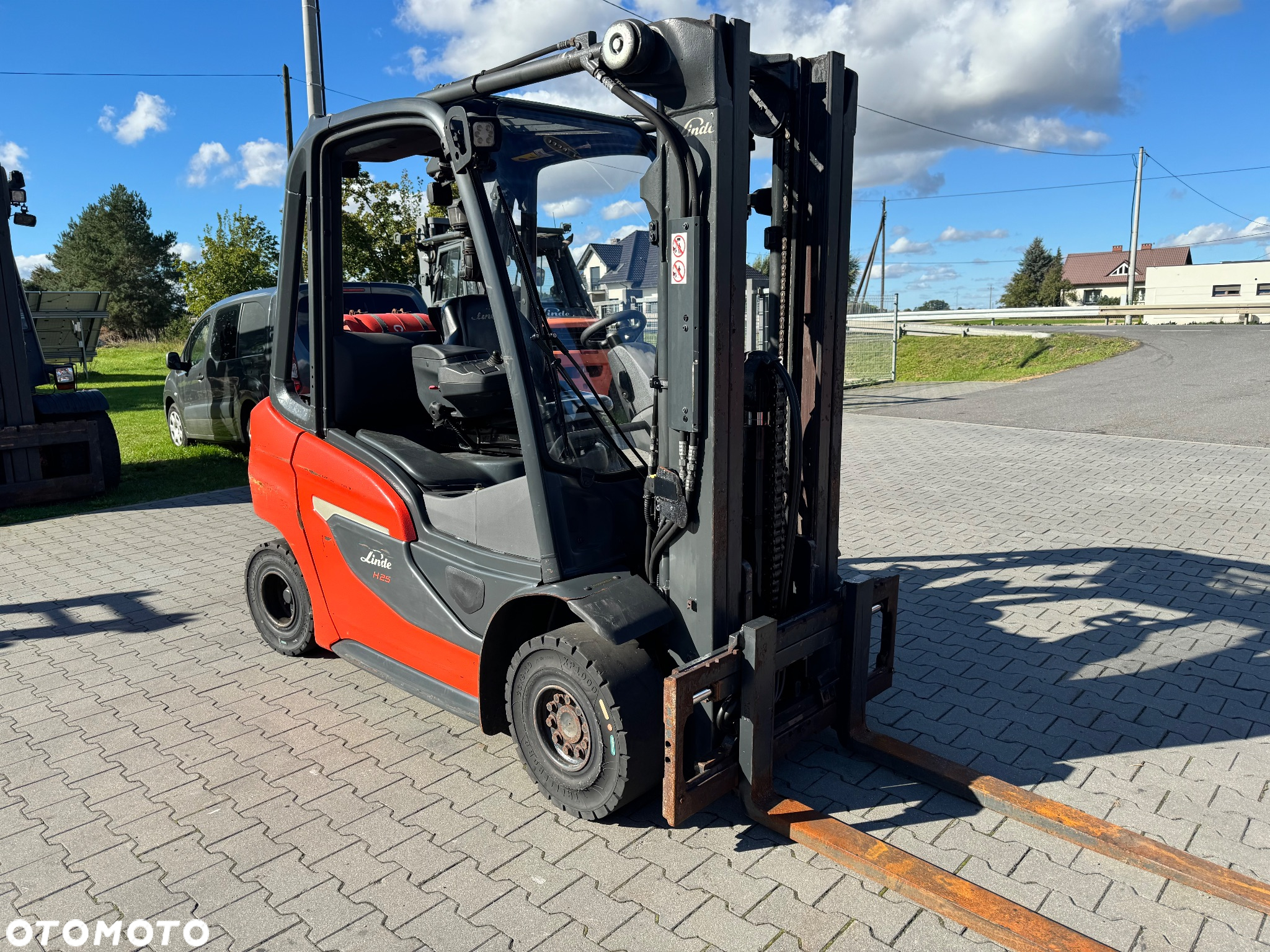 Linde Linde H25 Triplex 2020r nowy model wolny  skok h20 toyot - 3
