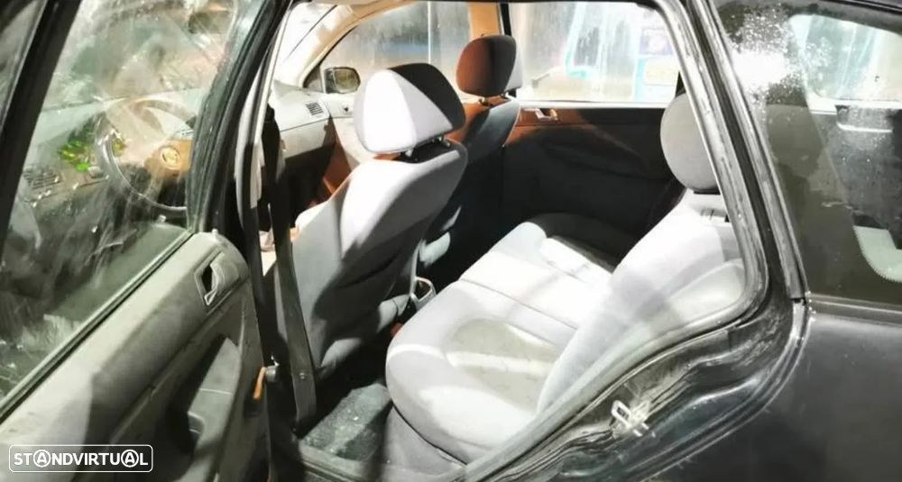 Skoda Fabia Break 1.4 Comfort - 8