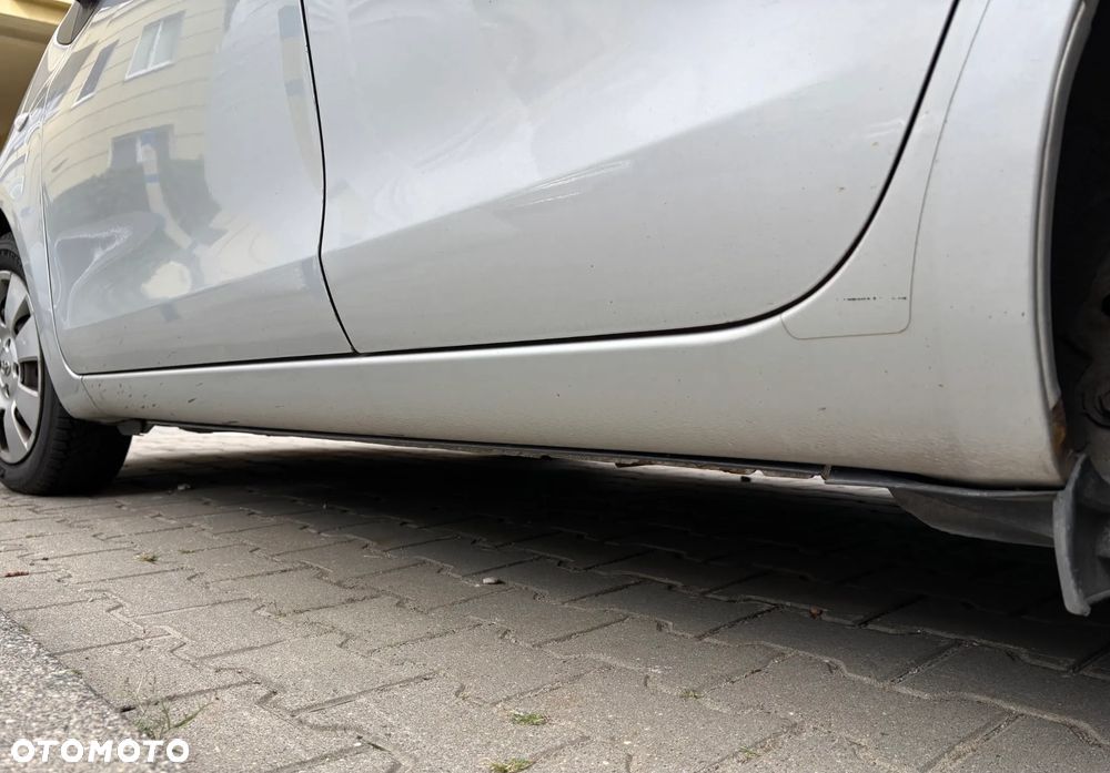 Toyota Yaris 1.4 D-4D Luna EU5 - 7