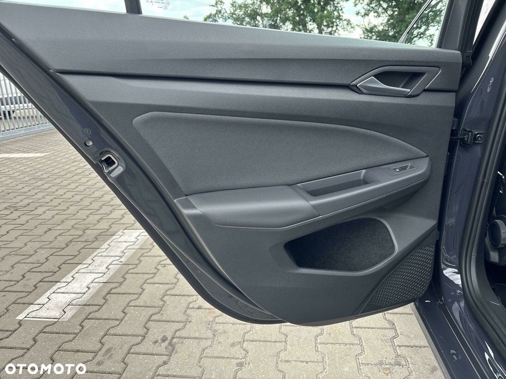 Volkswagen Golf VIII 1.0 TSI Life - 12