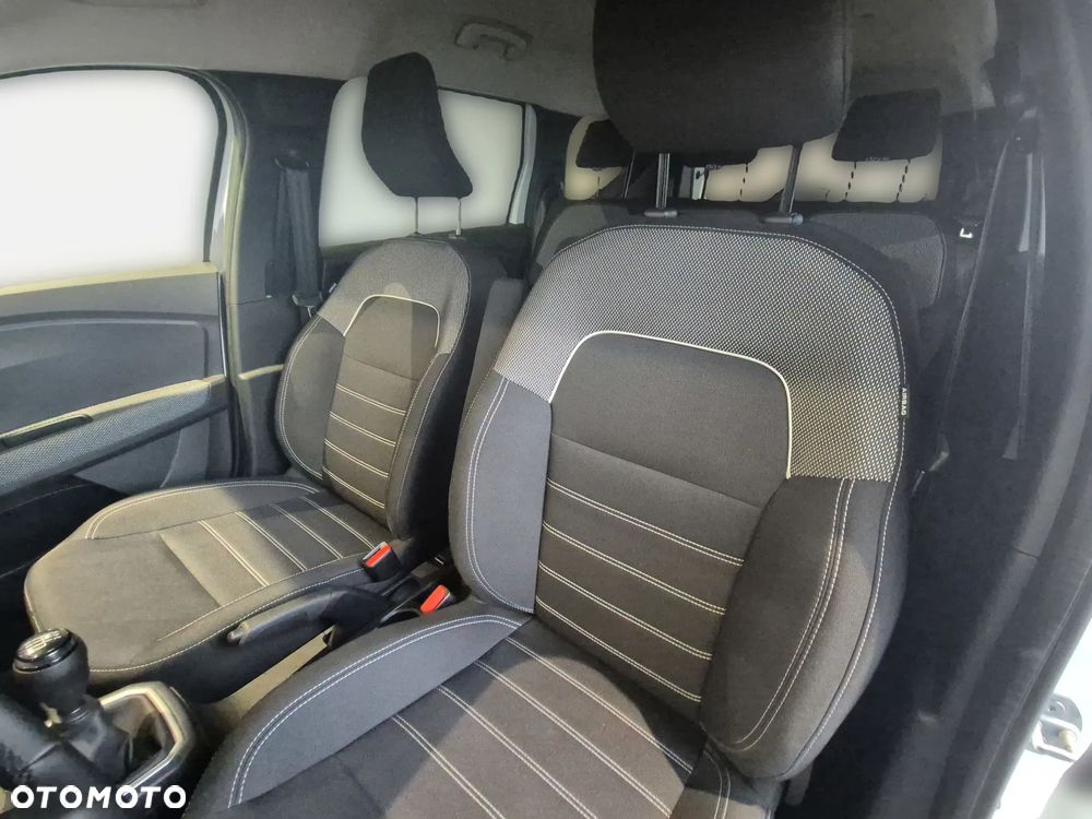Dacia Jogger 1.0 TCe Expression 7os - 16