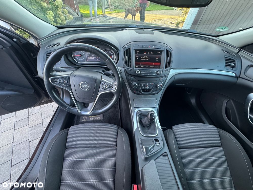 Opel Insignia - 25