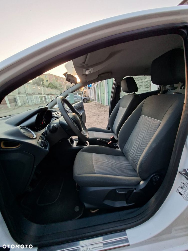 Ford Fiesta - 8