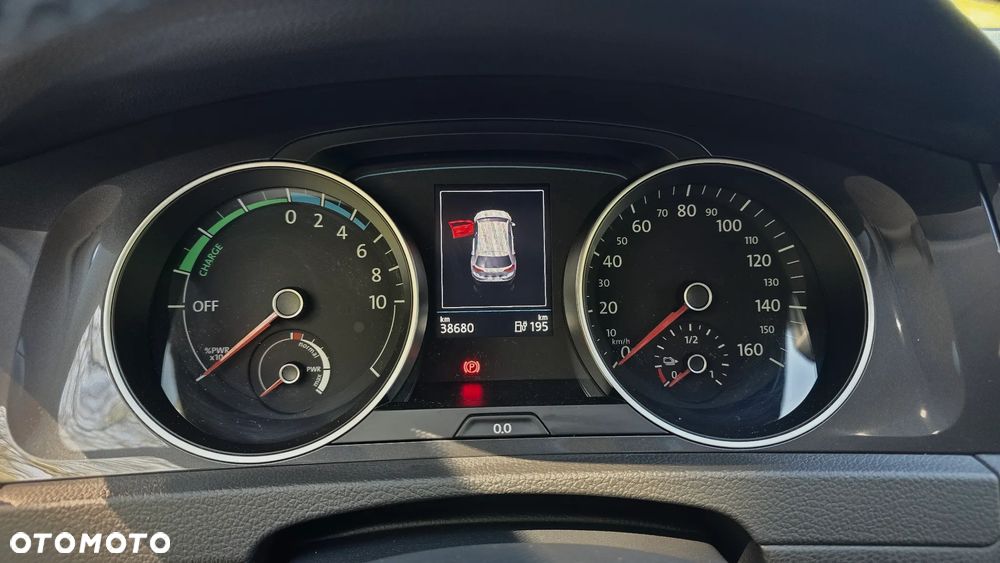Volkswagen Golf - 19