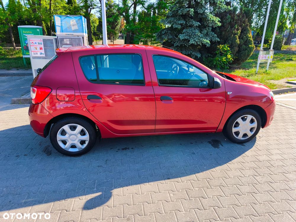 Dacia Sandero 1.2 16V Celebration - 3