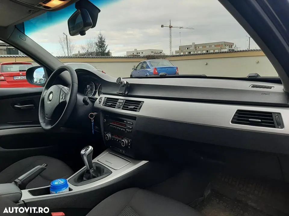 BMW Seria 3 320d - 15