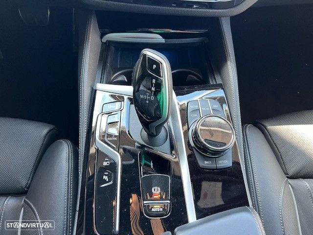 BMW 530 e Pack Desportivo M - 10