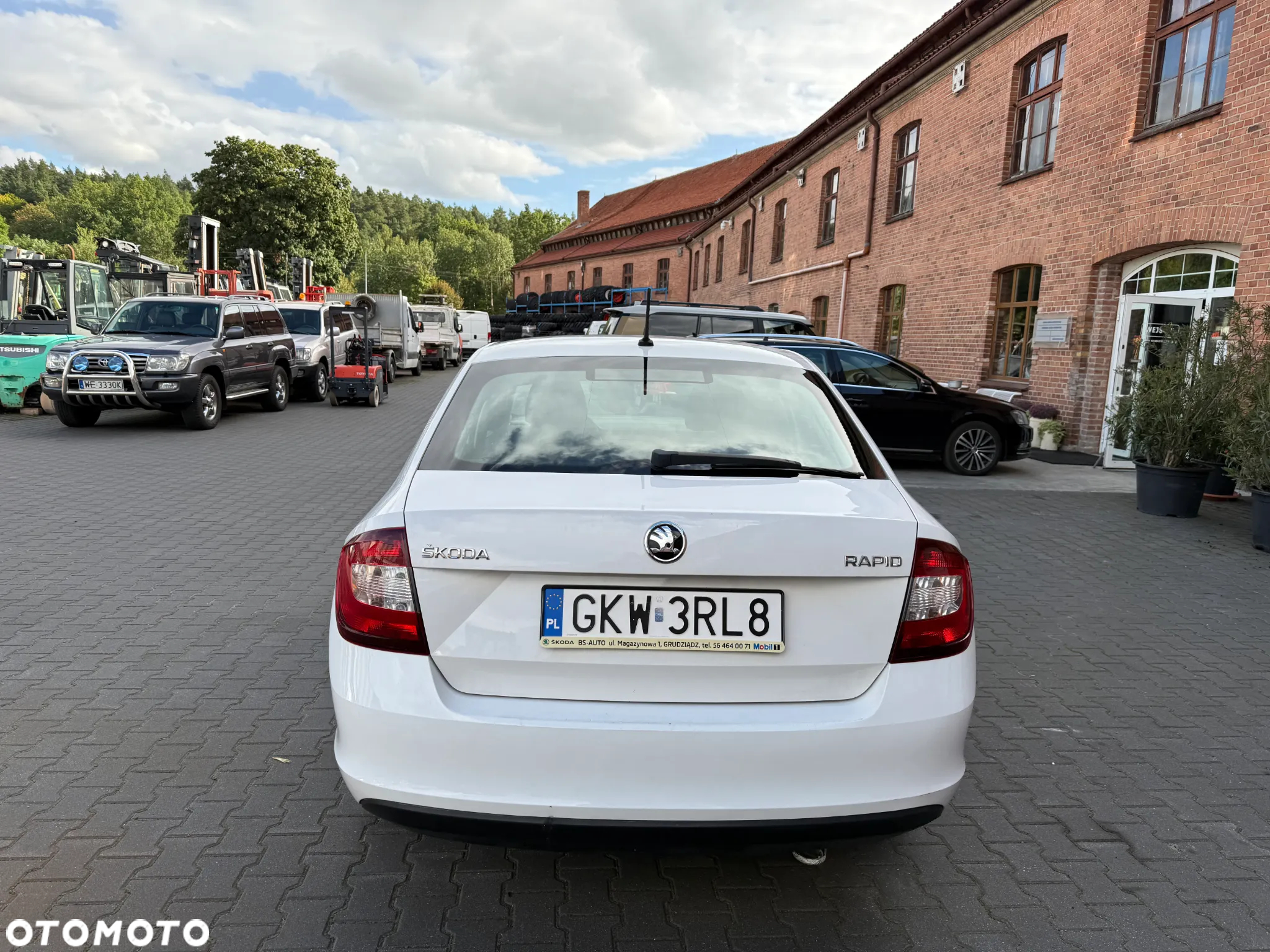 Skoda RAPID 1.6 TDI DPF Ambition - 4