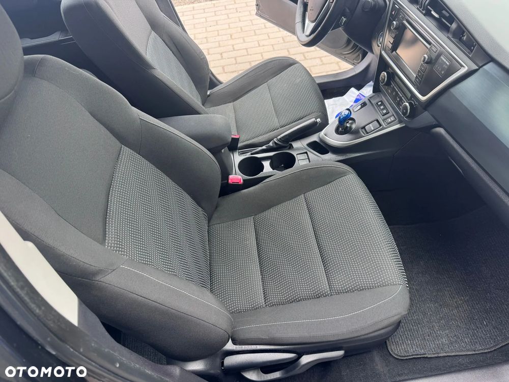 Toyota Auris 1.8 HSD Prestige NAVI - 20