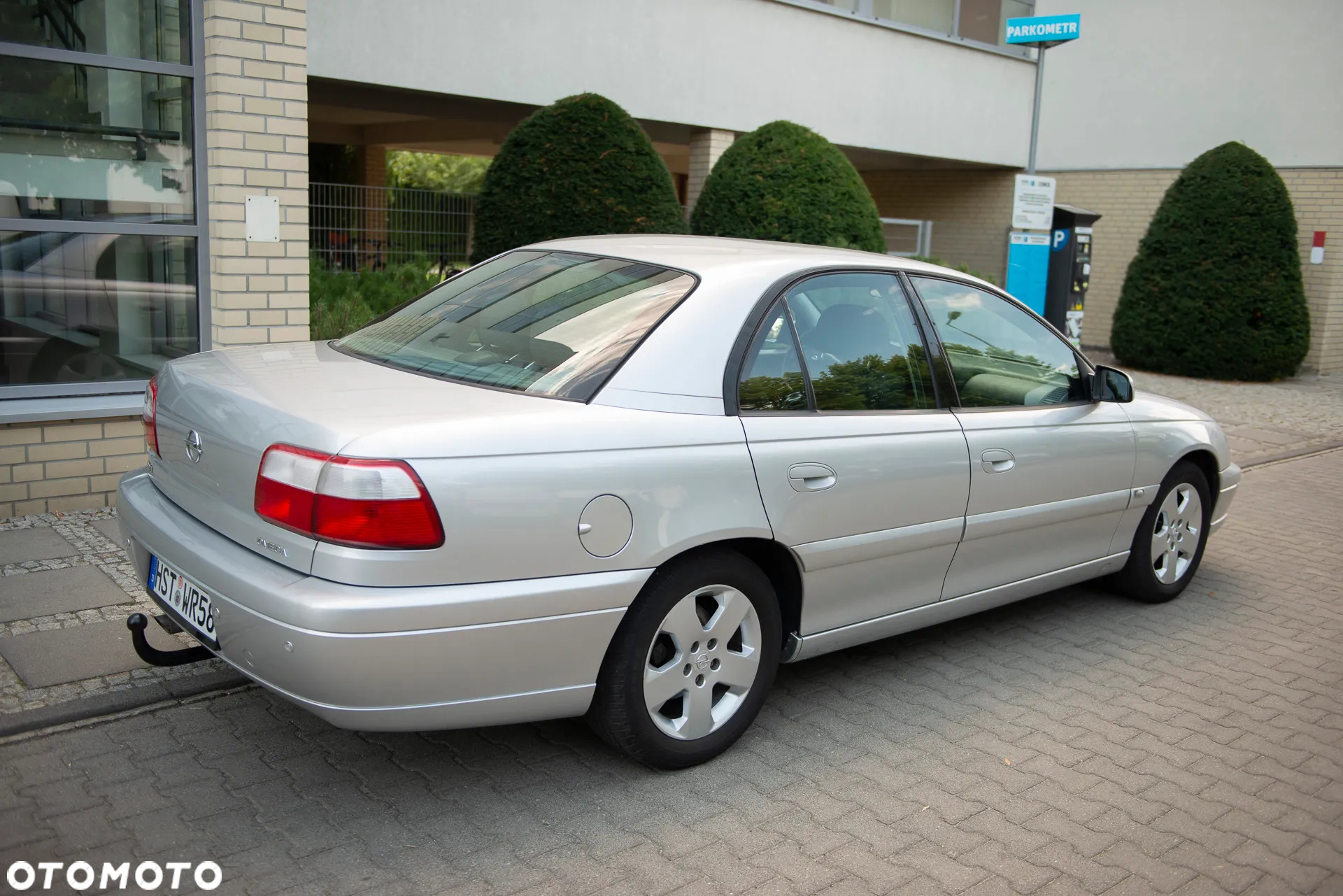 Opel Omega 2.2 Elegance - 4