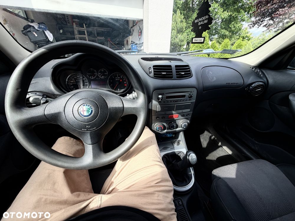 Alfa Romeo 147 - 3