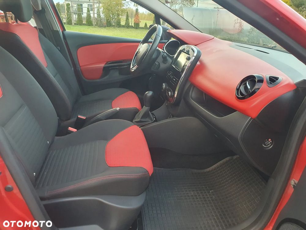 Renault Clio - 19