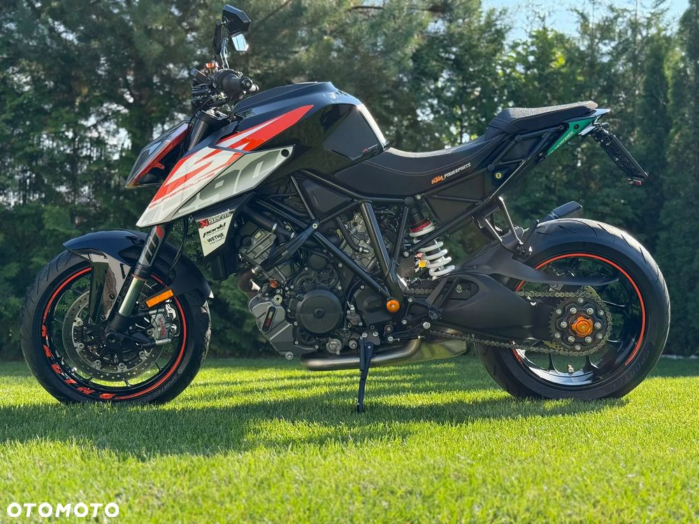 KTM Super Duke - 10