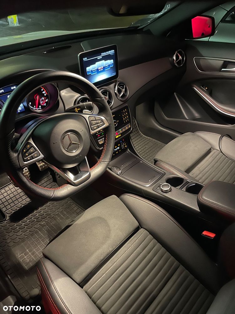 Mercedes-Benz GLA 220 4-Matic - 22
