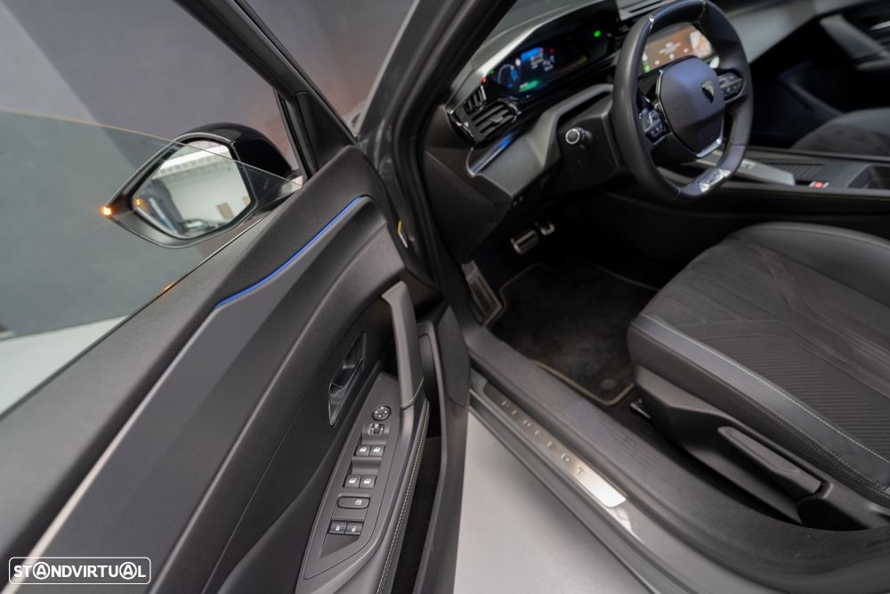 Peugeot 408 1.6 Hybrid GT e-EAT8 - 37