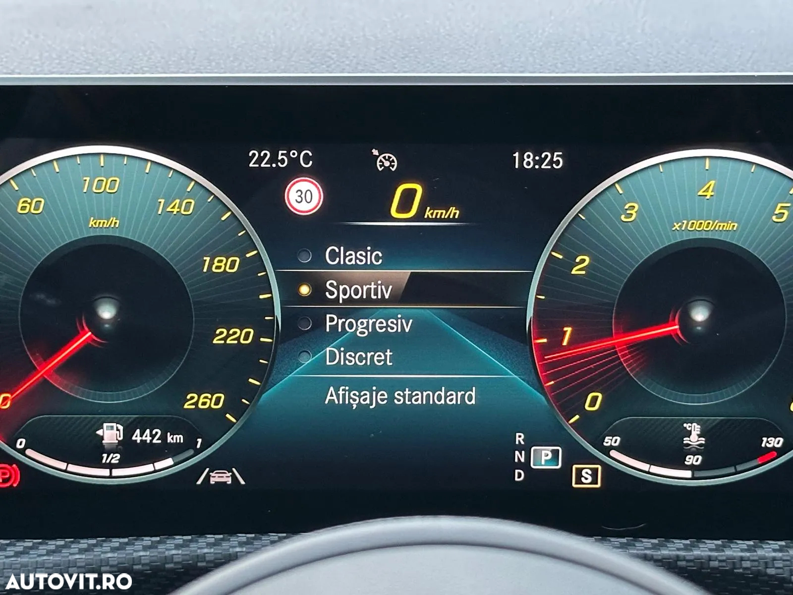 Mercedes-Benz A 180 7G-DCT - 31