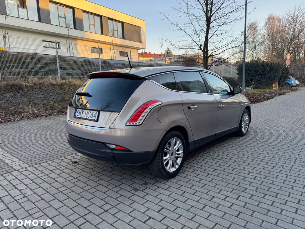 Lancia Delta 1.6 MultiJet 16v DFN6 Silver - 3