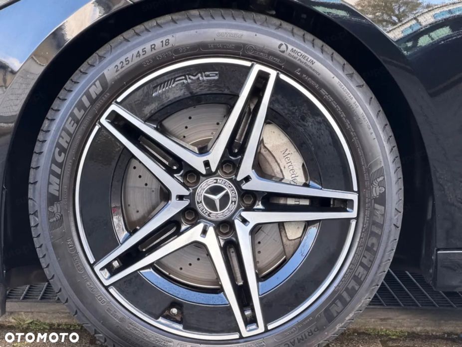 Mercedes-Benz Klasa C 180 mHEV Business Edition - 17
