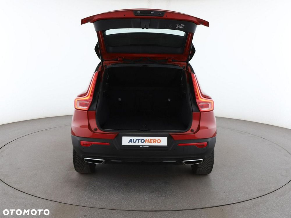 Volvo XC 40 D4 SCR AWD R-Design - 20