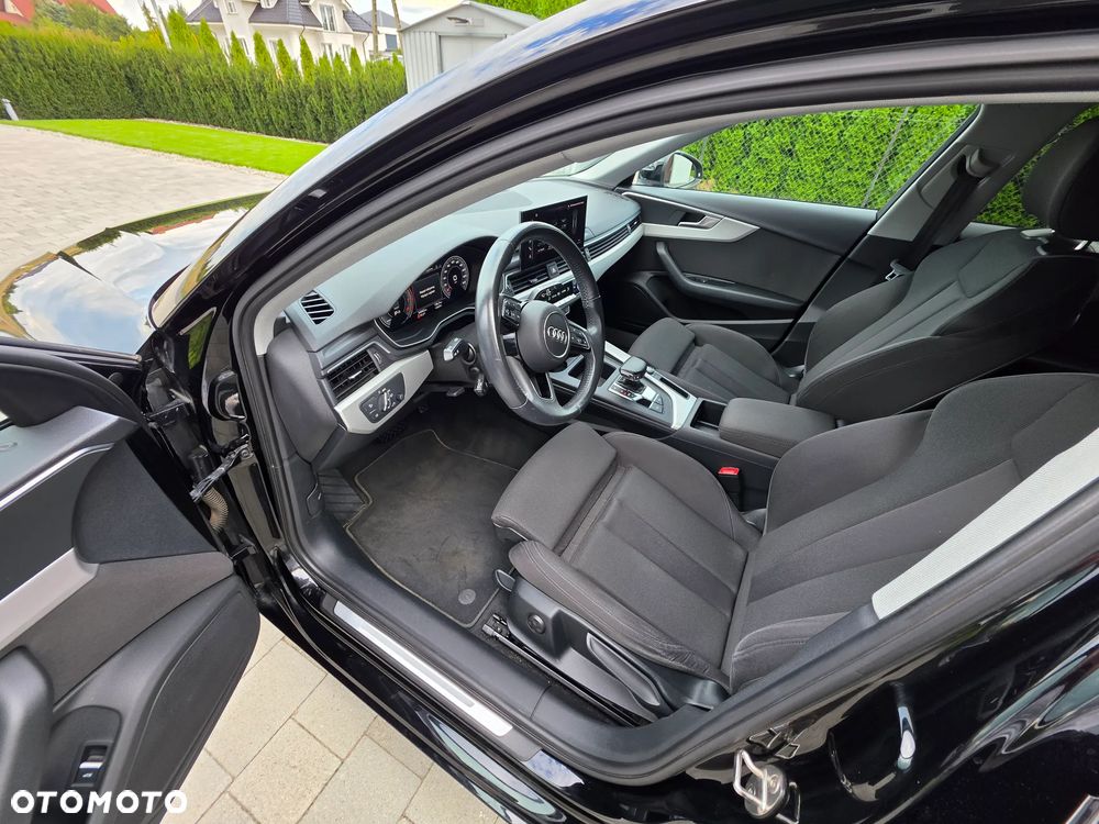 Audi A4 Limousine 35 TFSI mHEV Advanced S tronic - 18