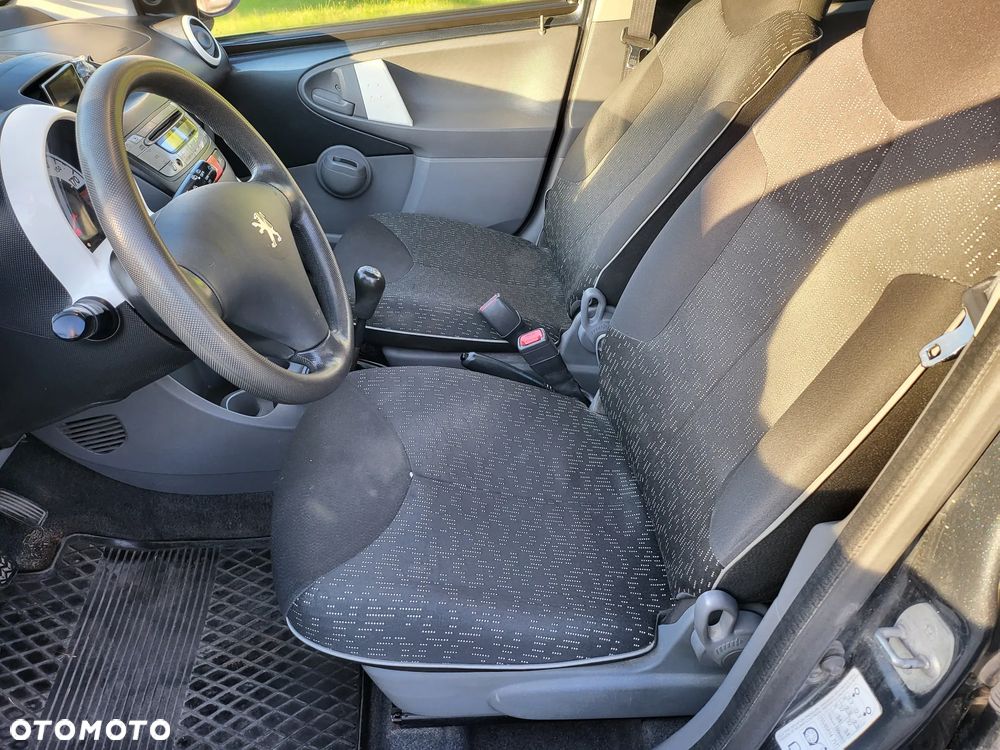 Peugeot 107 1.0 Urban Move Euro5 - 20