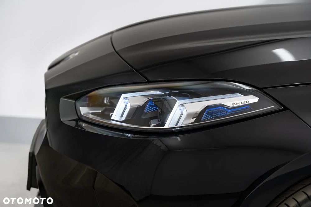 BMW Seria 1 120 mHEV - 11