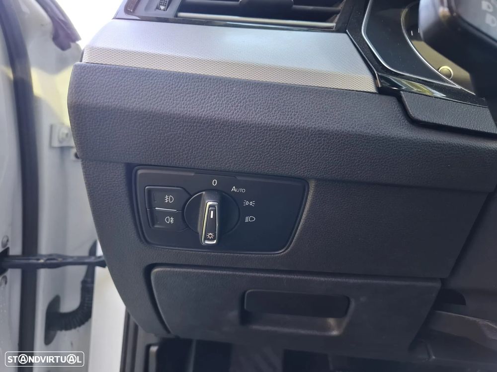 VW Passat 1.6 TDI Trendline - 29