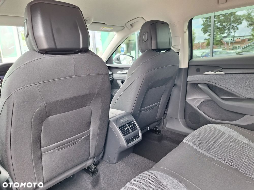 Skoda Superb 2.0 TSI Selection DSG - 7