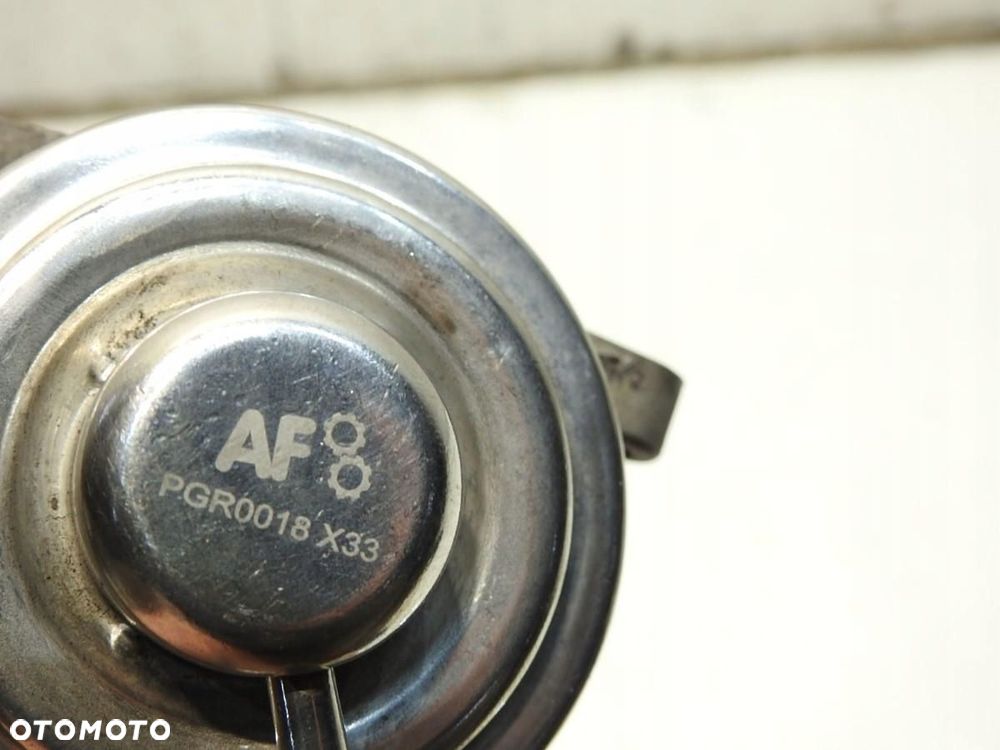 ZAWÓR EGR AUDI A4 B6 A6 VW PASSAT B6 1.9TDI - 6